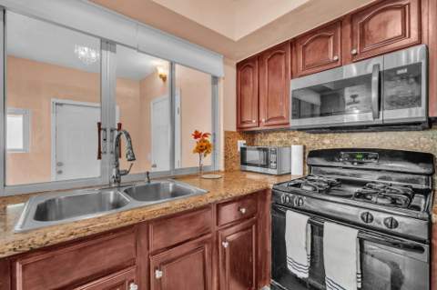 7399 NW 20th Court, Sunrise FL - photo 9 of 29