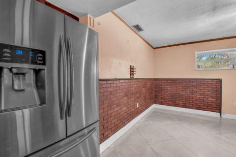 7399 NW 20th Court, Sunrise FL - photo 11 of 29