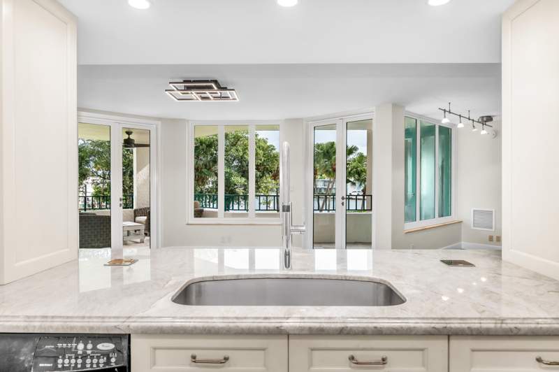 2 bedroom Condominium at 100 SE 5th Avenue #202, Mizner Court Condo, Boca Raton — photo 3