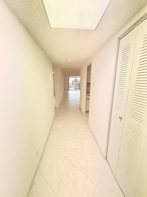4725 Lucerne Lakes #214, Lake Worth FL - photo 8 of 42