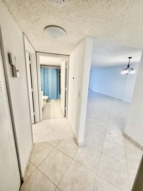 4725 Lucerne Lakes #214, Lake Worth FL - photo 13 of 42