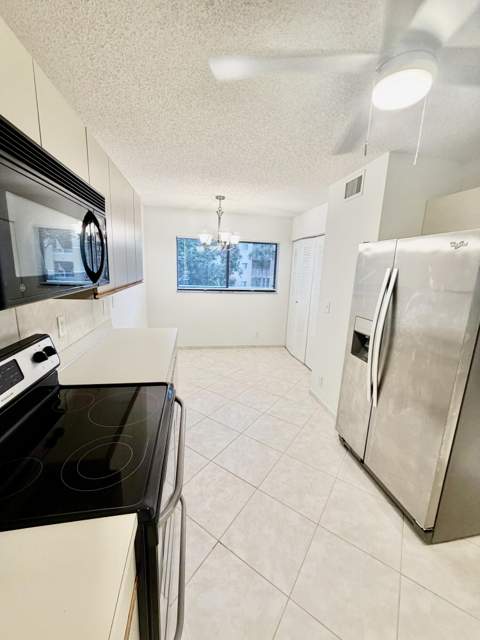 4725 Lucerne Lakes #214, Lake Worth FL - photo 22 of 42