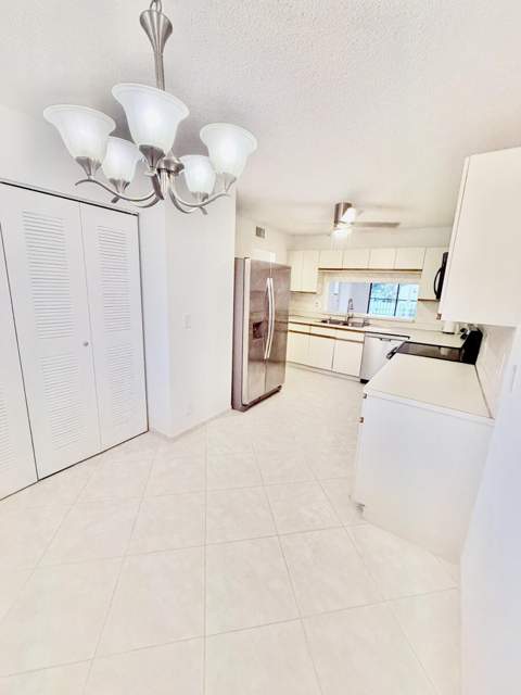 4725 Lucerne Lakes #214, Lake Worth FL - photo 23 of 42