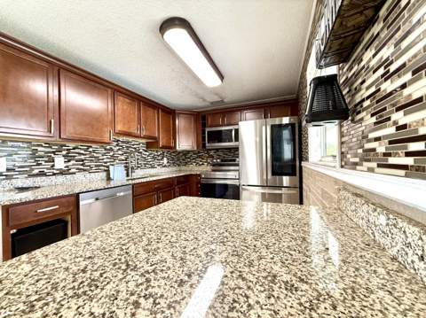 637 SW Granadeer Street, Port St. Lucie FL - photo 6 of 14