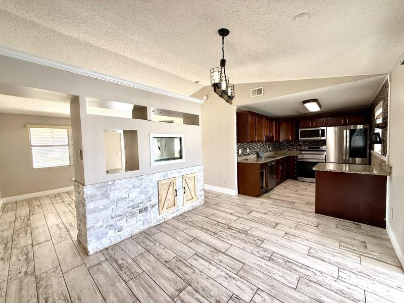 3 bedroom Single Family Residence at 637 SW Granadeer Street, Port St Lucie Section 27, Port St. Lucie — photo 3