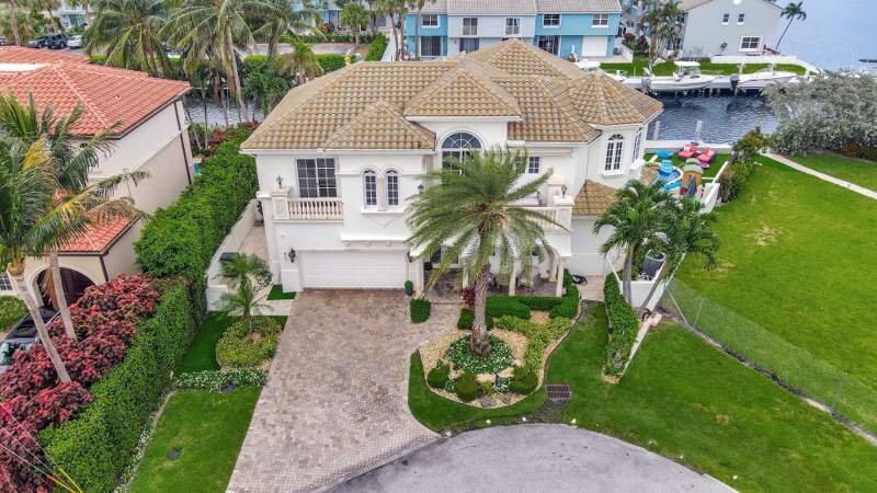 5 bedroom Single Family Residence at 857 Havana Drive, Caribbean Keys, Boca Raton — photo 2