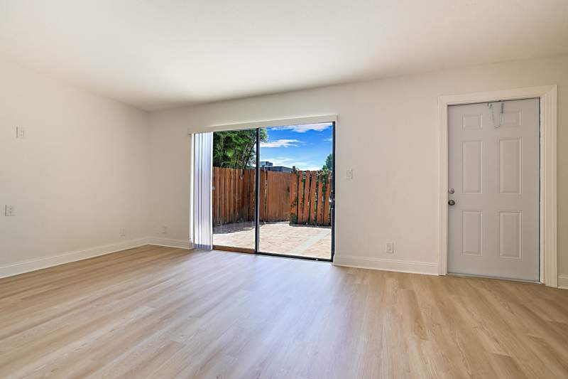 2 bedroom Townhouse at 4675 Cherry Road, Cherry Lane, West Palm Beach — photo 5