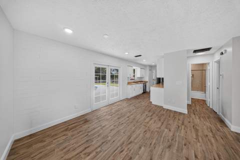 6101 Balsam Drive, Fort Pierce FL - photo 11 of 28