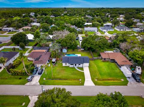 6101 Balsam Drive, Fort Pierce FL - photo 16 of 28