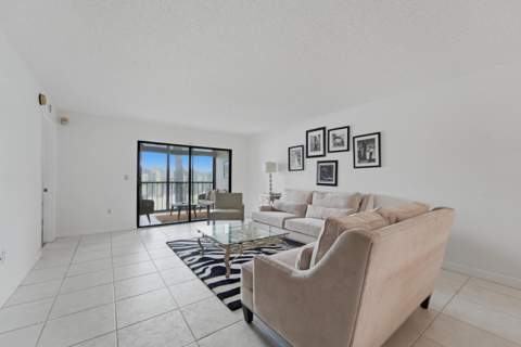 6093 Pointe Regal Circle #209, Delray Beach FL - photo 6 of 54