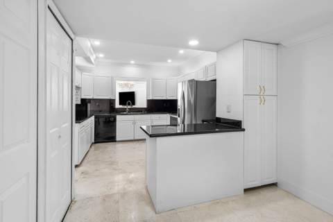 1035 S Federal Highway #211, Delray Beach FL - photo 9 of 41