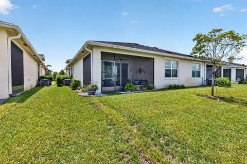2048 SE Crosswood Way, Port St. Lucie FL - photo 15 of 28