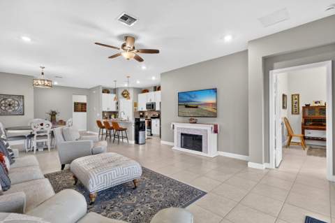 2048 SE Crosswood Way, Port St. Lucie FL - photo 10 of 28
