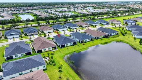 2048 SE Crosswood Way, Port St. Lucie FL - photo 24 of 28