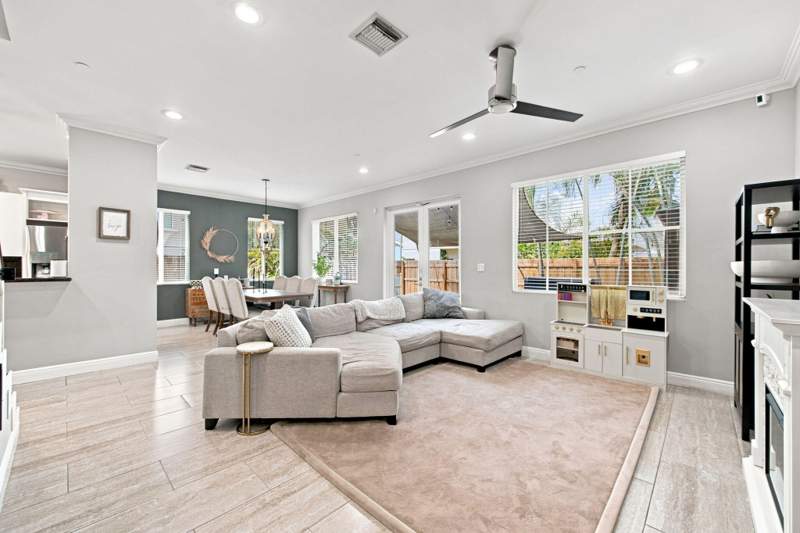 3 bedroom Townhouse at 633 NE 11th Avenue, Parkview Residences, Fort Lauderdale — photo 3