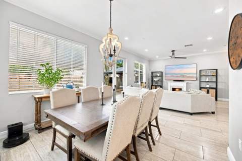 633 NE 11th Avenue, Fort Lauderdale FL - photo 8 of 37