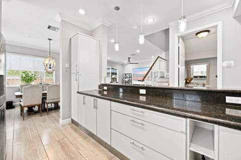 633 NE 11th Avenue, Fort Lauderdale FL - photo 12 of 37