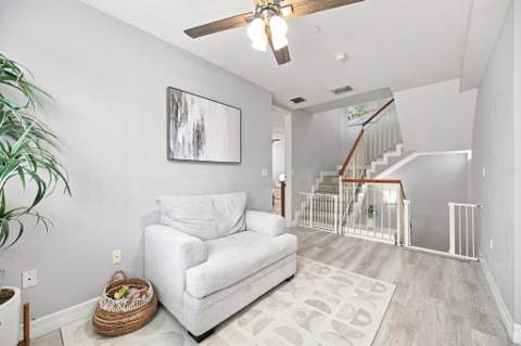 633 NE 11th Avenue, Fort Lauderdale FL - photo 17 of 37