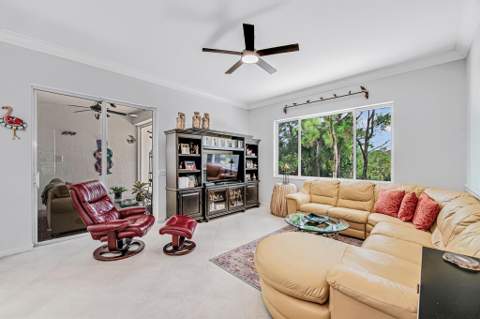 9152 Bay Harbour Circle, West Palm Beach FL - photo 15 of 63