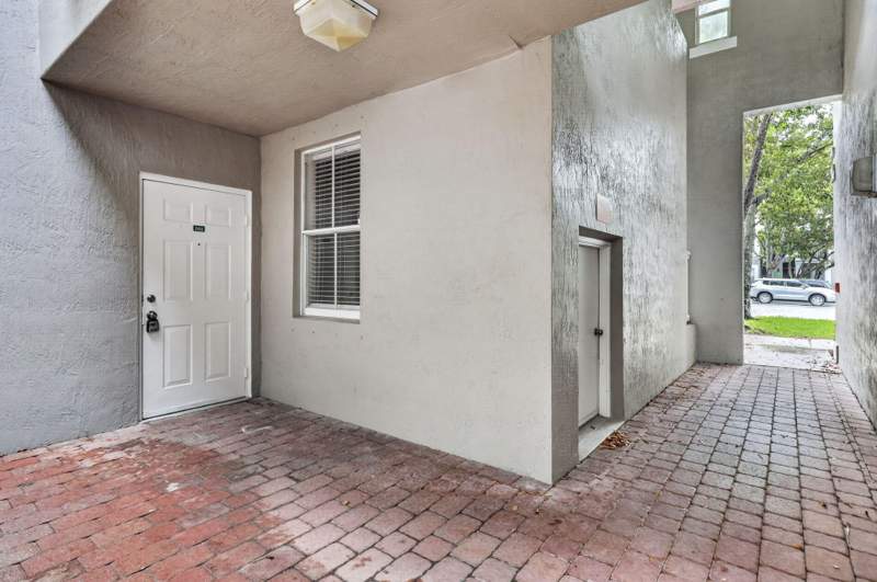 3 bedroom Condominium at 2103 Shoma Drive #122, Shoma Courtyards II At Royal Palm Condom, Royal Palm Beach — photo 2