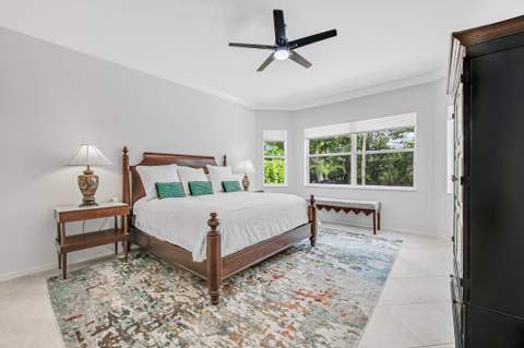 9152 Bay Harbour Circle, West Palm Beach FL - photo 24 of 63