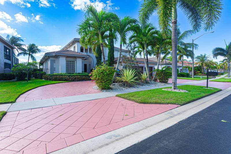 3 bedroom Single Family Residence at 1811 Waldorf Drive, Madison Green 1, Royal Palm Beach — photo 2