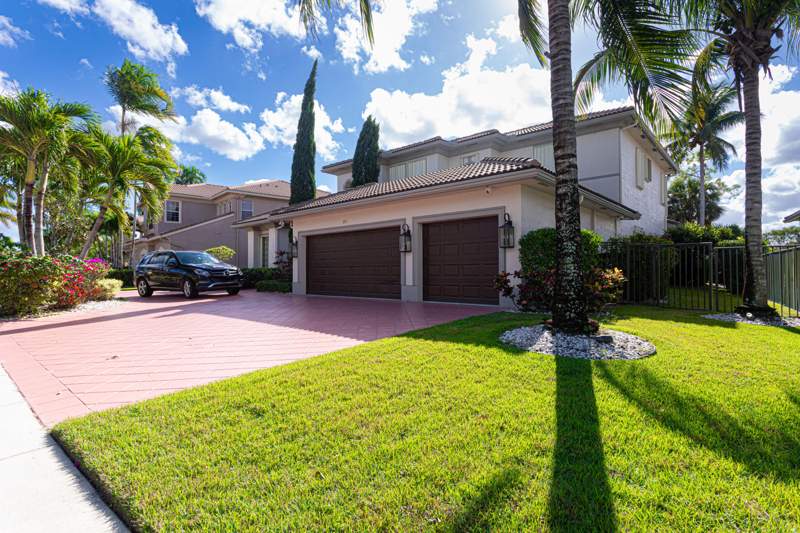 3 bedroom Single Family Residence at 1811 Waldorf Drive, Madison Green 1, Royal Palm Beach — photo 3