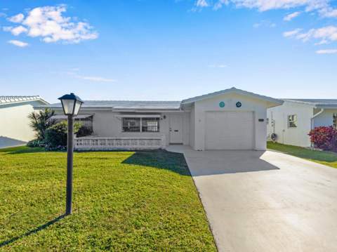 2016 SW Golf Lane, Boynton Beach FL - photo 7 of 29
