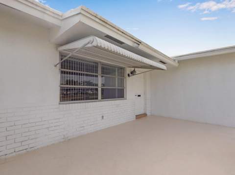 2016 SW Golf Lane, Boynton Beach FL - photo 8 of 29