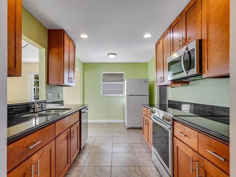 2 bedroom Single Family Residence at 2016 SW Golf Lane, Leisureville, Boynton Beach — photo 2
