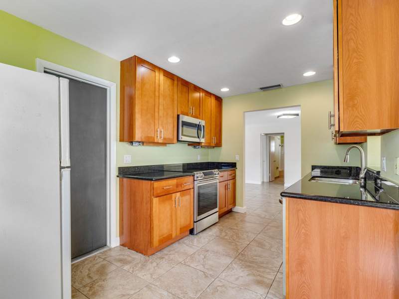 2 bedroom Single Family Residence at 2016 SW Golf Lane, Leisureville, Boynton Beach — photo 3
