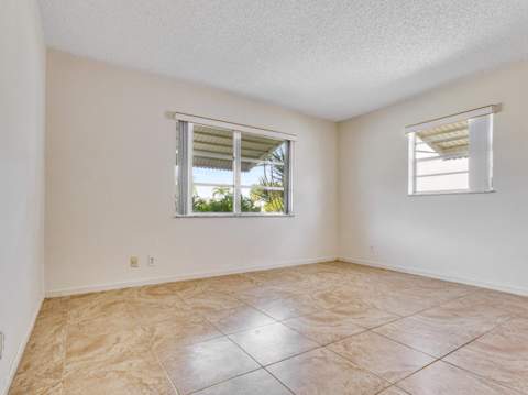 2016 SW Golf Lane, Boynton Beach FL - photo 12 of 29