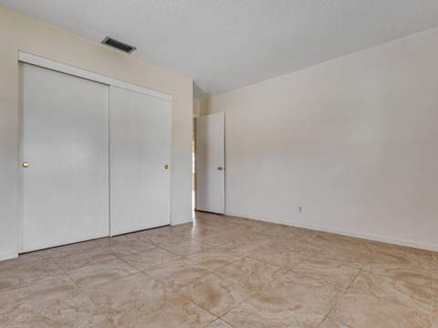 2016 SW Golf Lane, Boynton Beach FL - photo 13 of 29