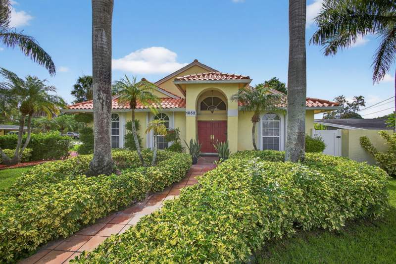 0 bedroom Single Family Residence at 1052 W Shore Drive, Lawn Lake, West Palm Beach — photo 2