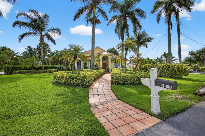0 bedroom Single Family Residence at 1052 W Shore Drive, Lawn Lake, West Palm Beach — photo 4
