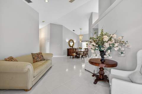 1052 W Shore Drive, West Palm Beach FL - photo 15 of 65