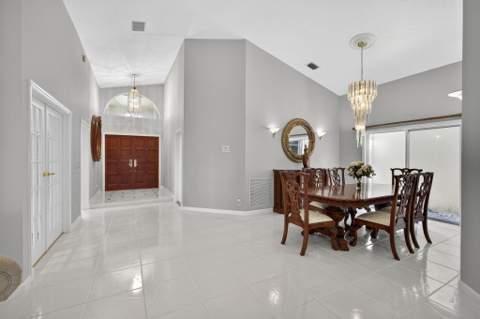 1052 W Shore Drive, West Palm Beach FL - photo 17 of 65