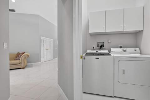 1052 W Shore Drive, West Palm Beach FL - photo 18 of 65