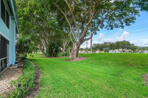 434 Normandy J, Delray Beach FL - photo 22 of 25