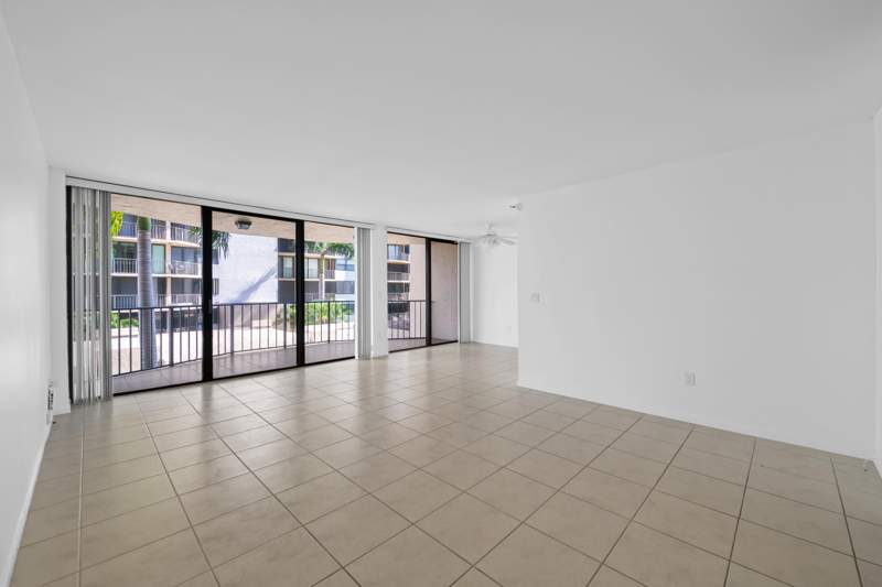 1 bedroom Condominium at 859 Jeffery Street #312, Porta Bella East, Boca Raton — photo 5