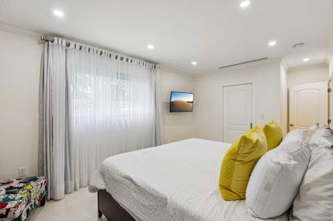 2601 NE 18th Street, Pompano Beach FL - photo 23 of 53