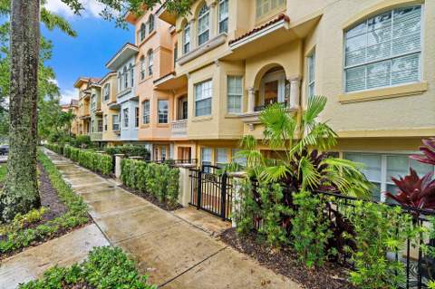 11774 Valencia Gardens Avenue, Palm Beach Gardens FL - photo 6 of 48