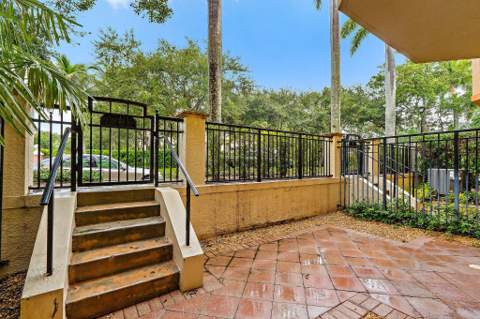 11774 Valencia Gardens Avenue, Palm Beach Gardens FL - photo 8 of 48
