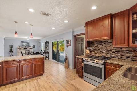 291 Lake Drive, Coconut Creek FL - photo 16 of 102