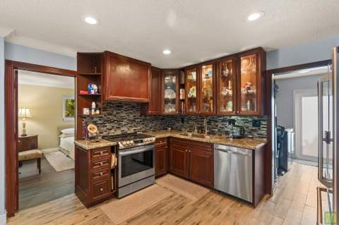 291 Lake Drive, Coconut Creek FL - photo 17 of 102