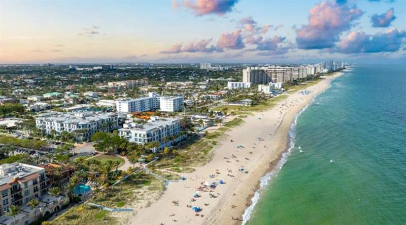 2 bedroom Condominium at 4511 El Mar Drive #202, Villas By The Sea 1 Condo, Lauderdale-By-The-Sea — photo 2