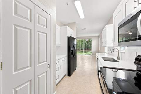 813 Pipers Cay Drive, West Palm Beach FL - photo 9 of 40