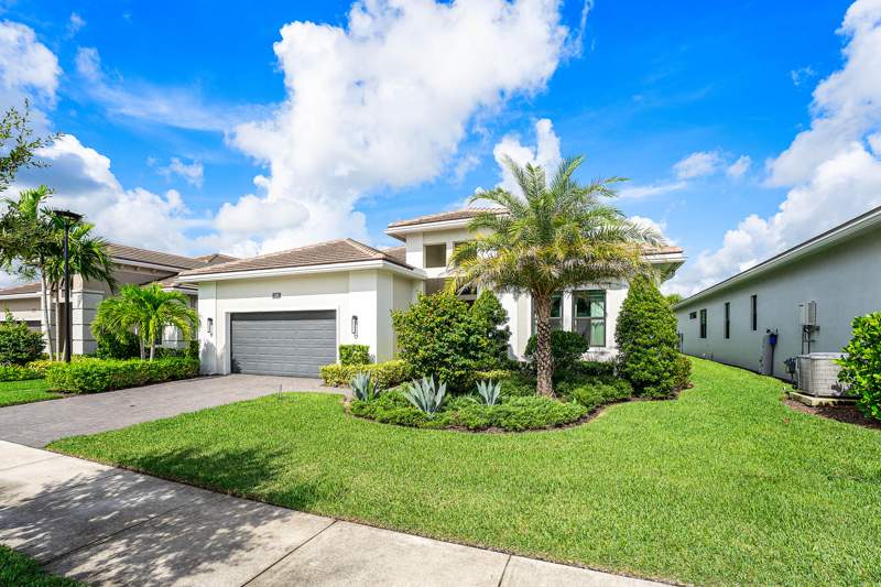3 bedroom Single Family Residence at 5395 St Vincent Lane, Cresswind Palm Beach, Westlake — photo 2