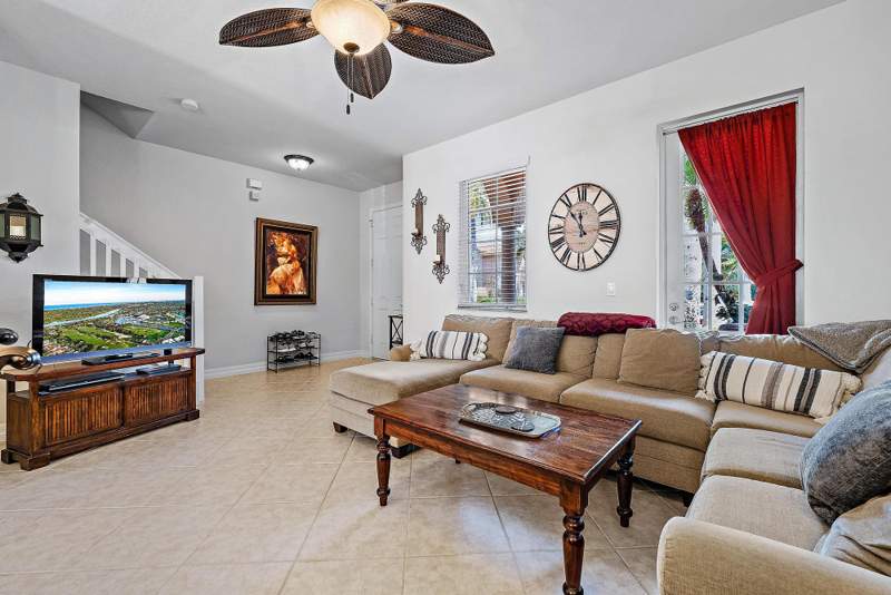 3 bedroom Townhouse at 179 Mulligan Place, Canterbury Place, Jupiter — photo 4