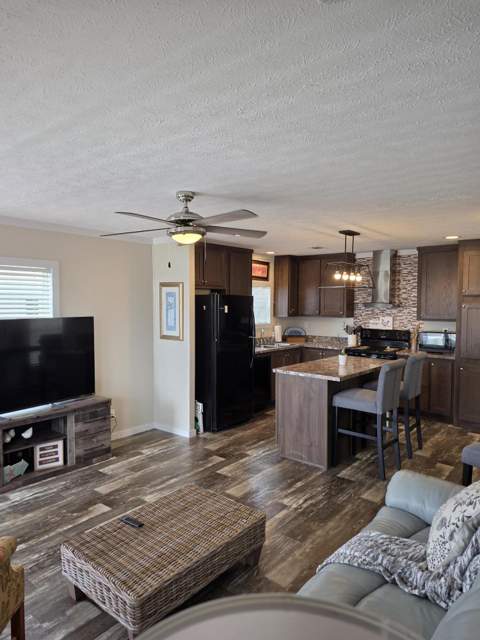 121 Sandhill Boulevard, Fort Pierce FL - photo 9 of 27